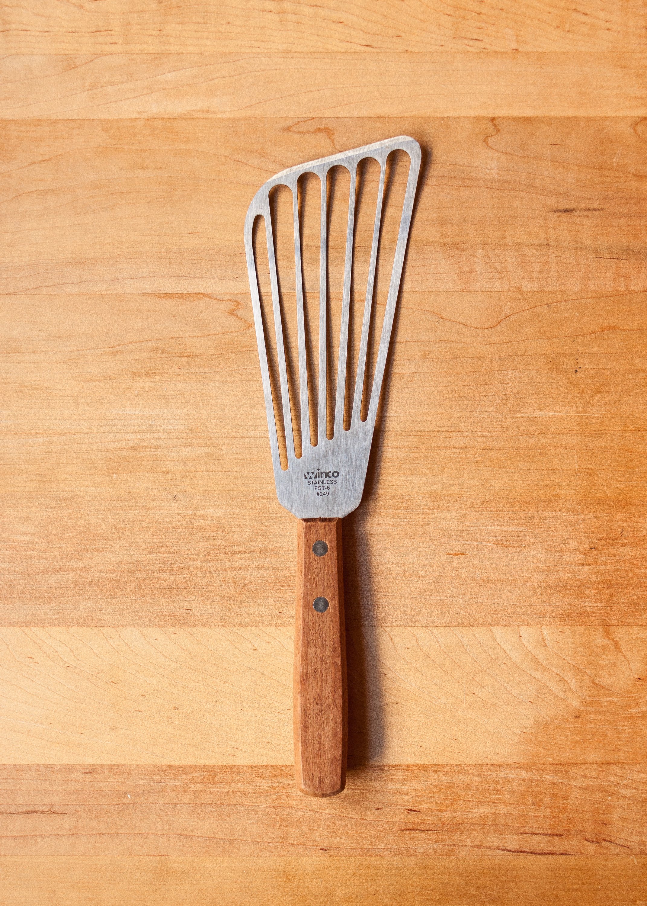 winco fish spatula