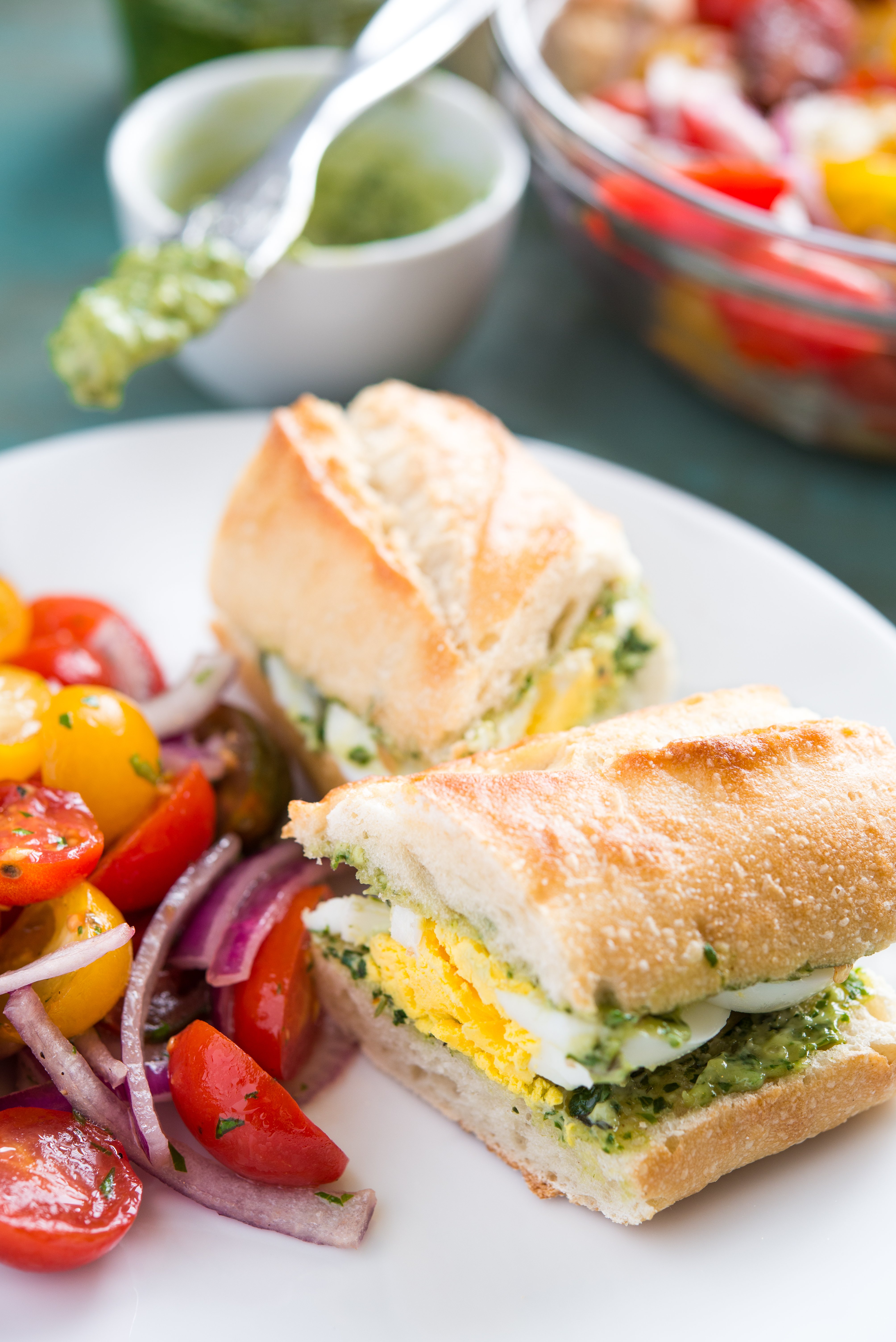 Toasted Pesto Egg Breakfast Sandwiches