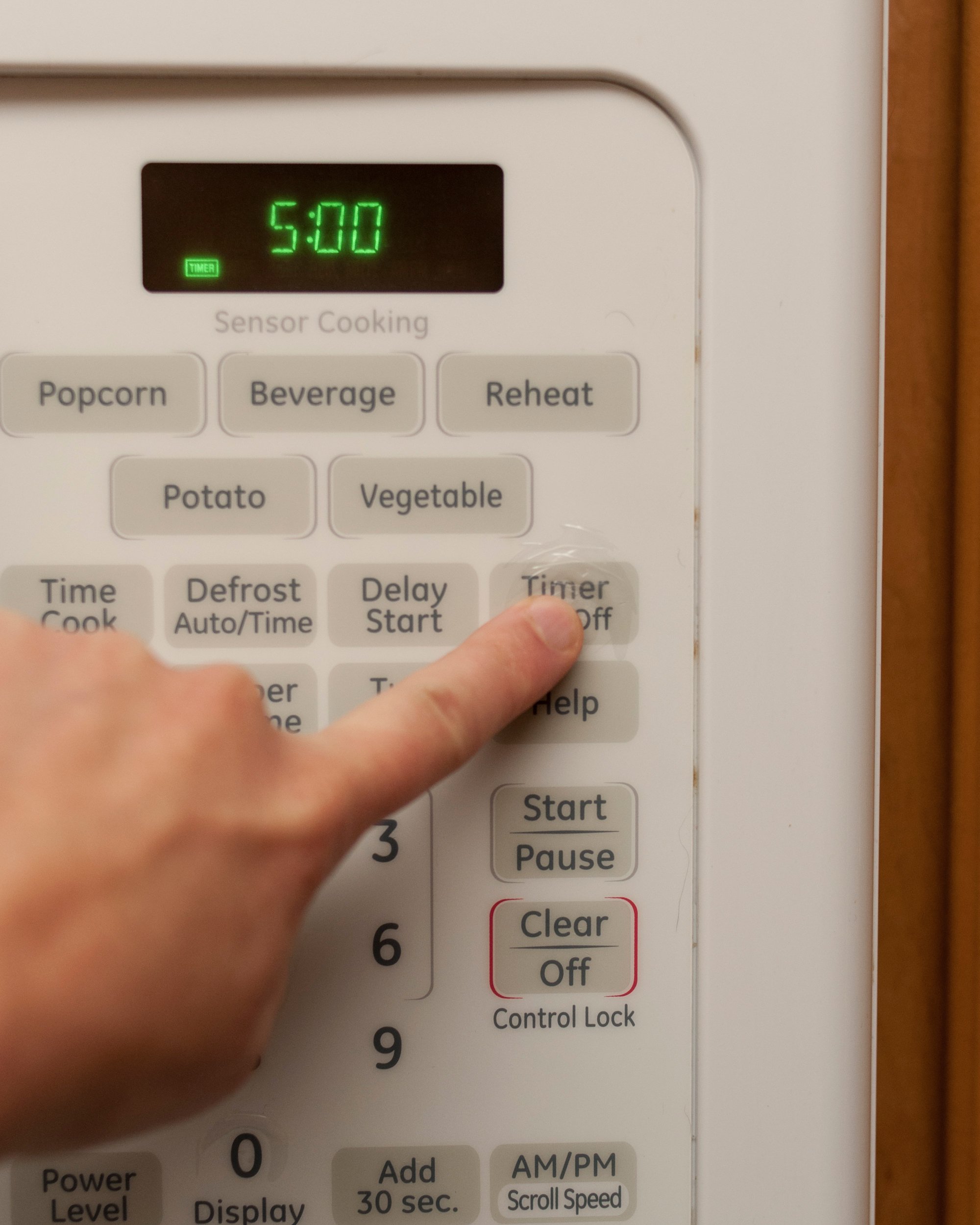 How Long Do Microwaves Last? Repair or Replace?