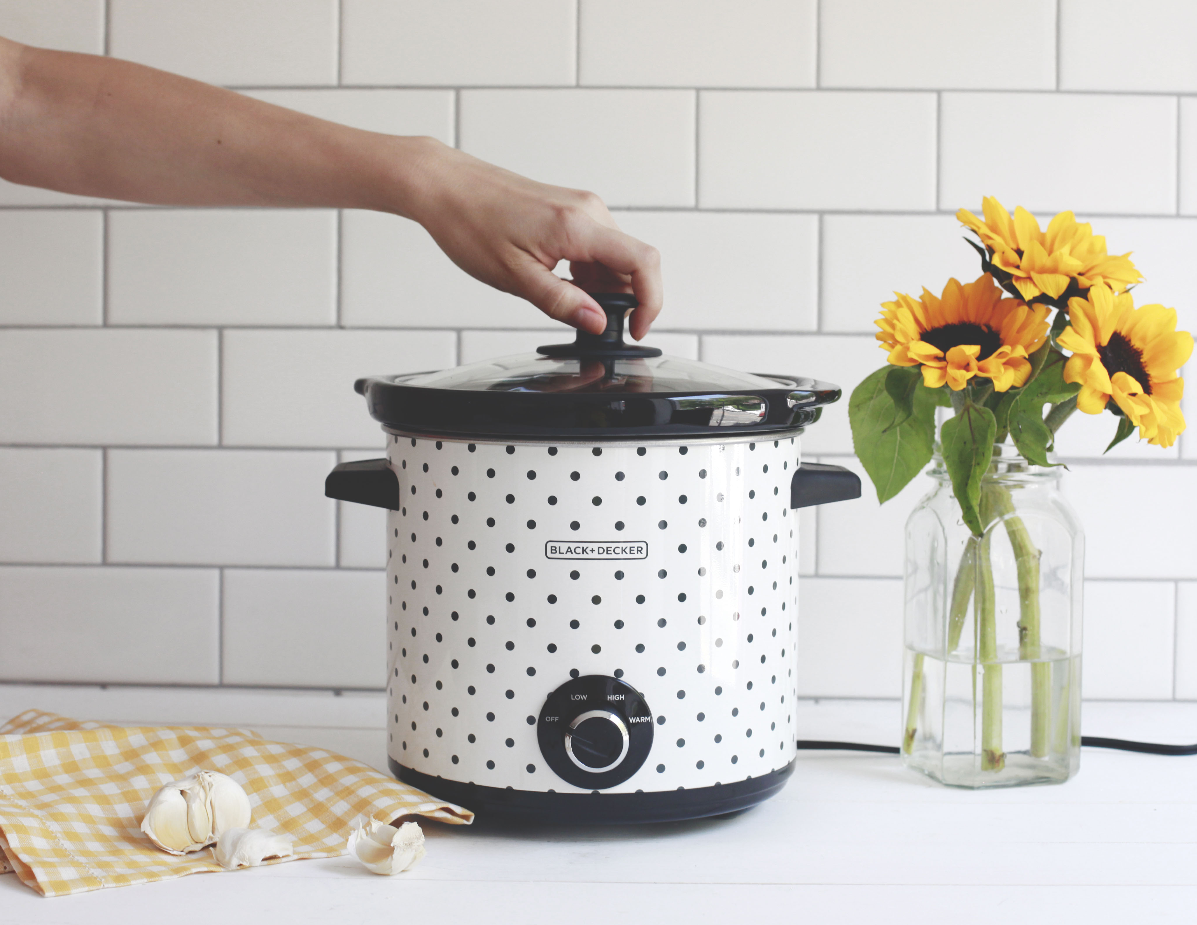 New Black and Decker 3 Pot Slow Cooker- Great for