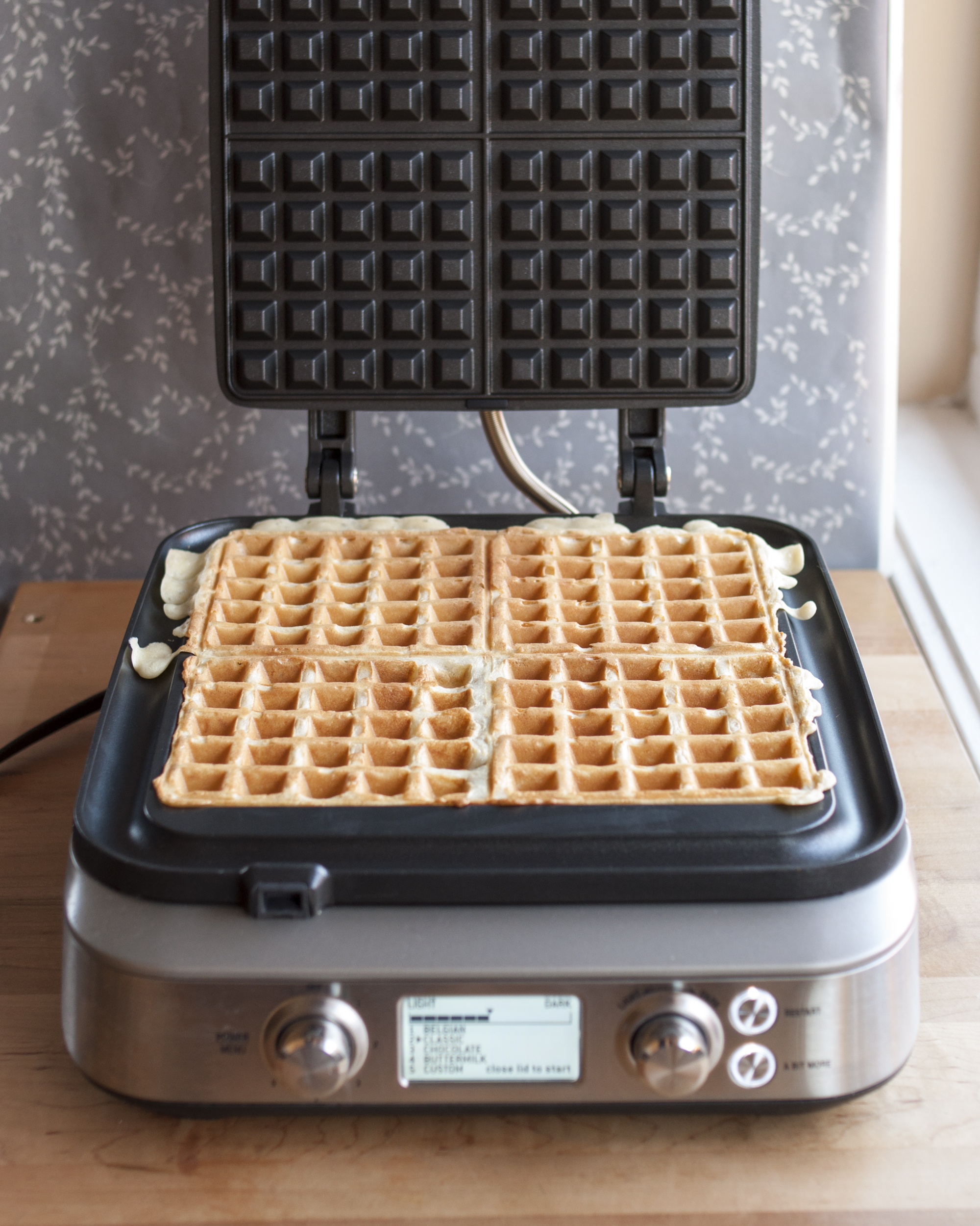 Breville 4-Square Smart Waffle Maker - Sam's Club