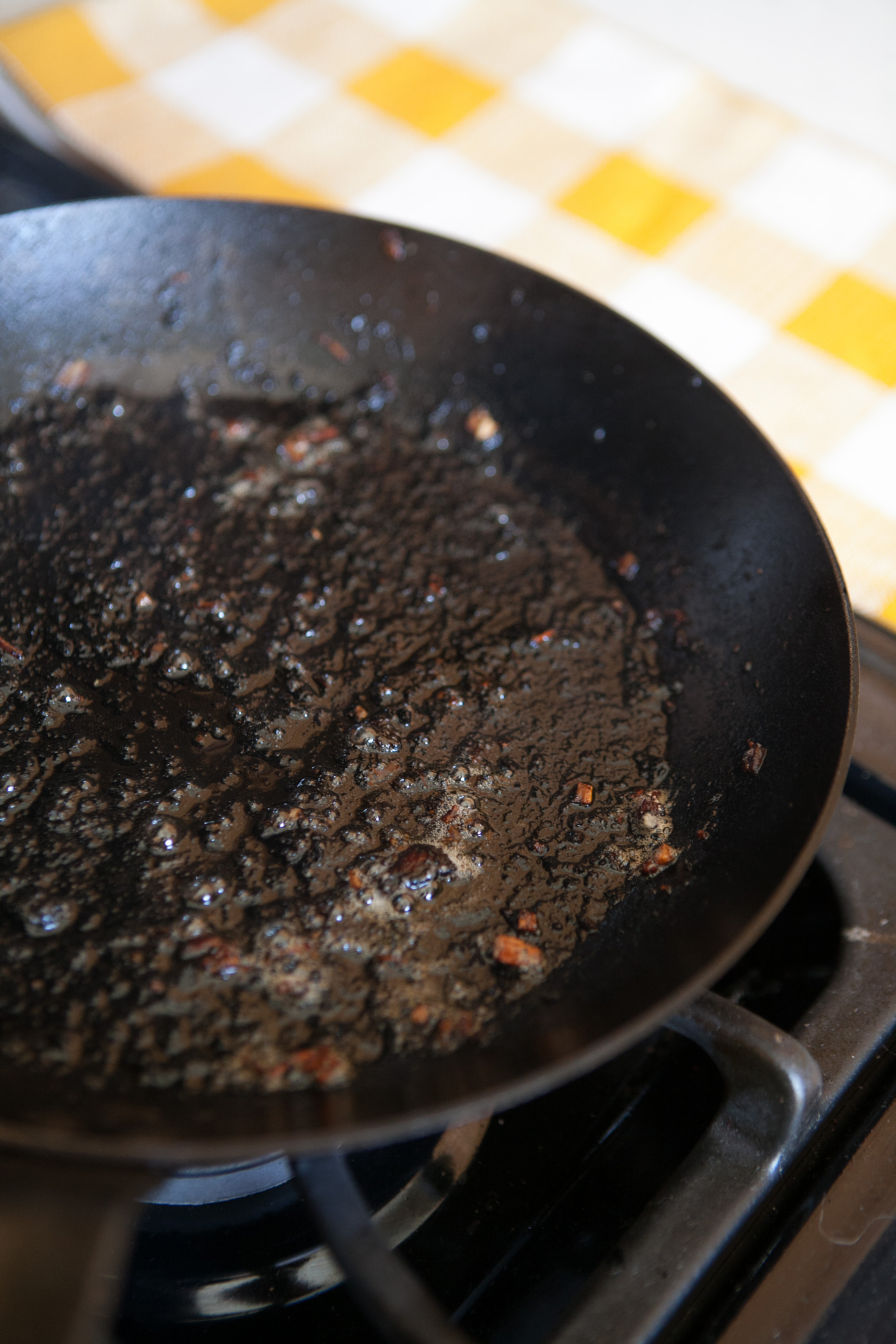 How to Clean and Care Carbon Steel Pan