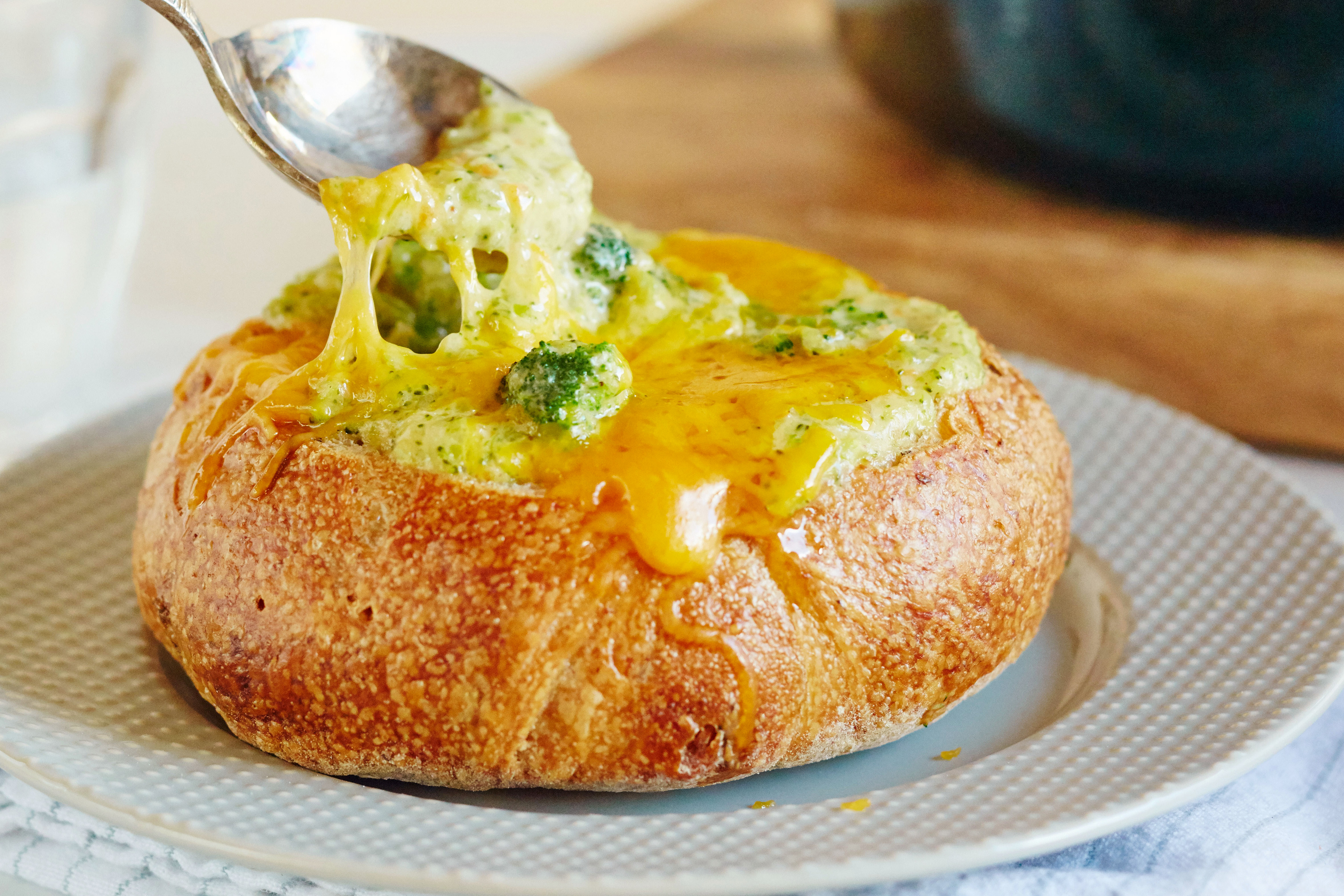 Broccoli Cheese Soup in Bread Bowls (VIDEO) 