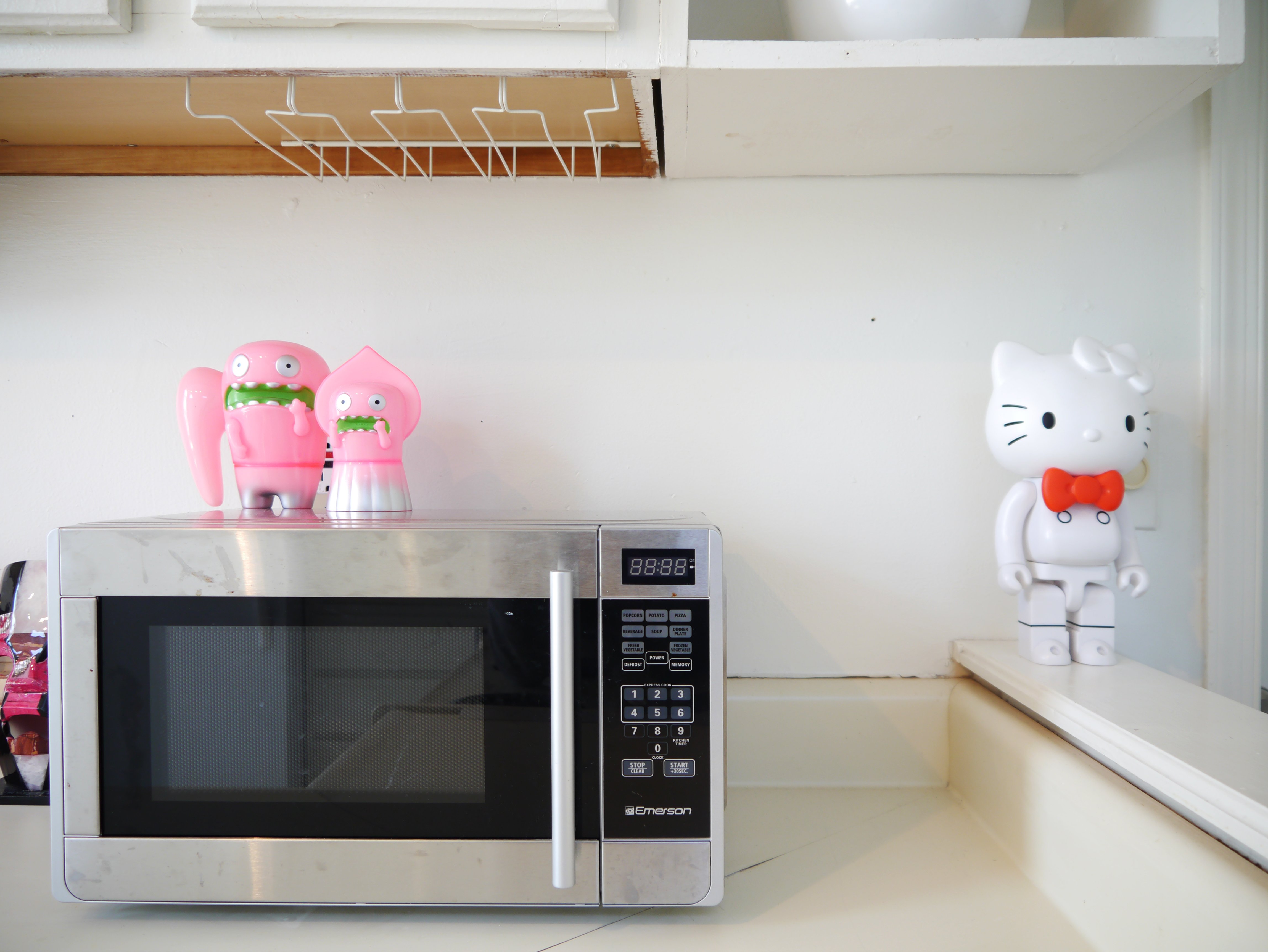 Hello Kitty mini-microwave & coffee maker.  Hello kitty kitchen, Hello  kitty merchandise, Hello kitty appliances