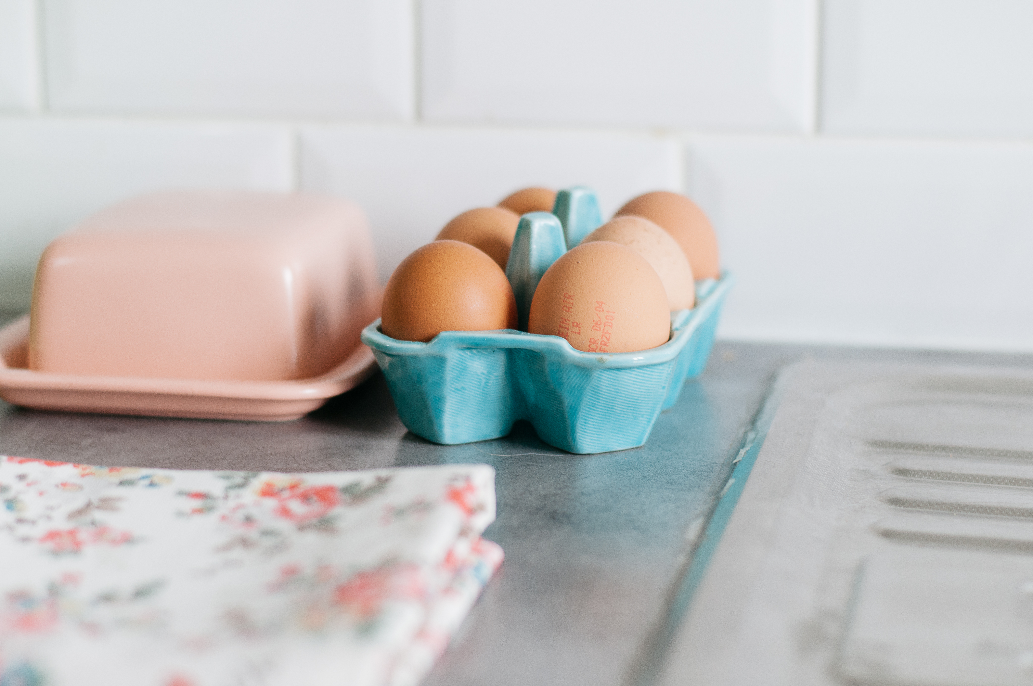 Egg Holder Chicken Egg Holder Egg Storage Rack Egg Basket -  UK