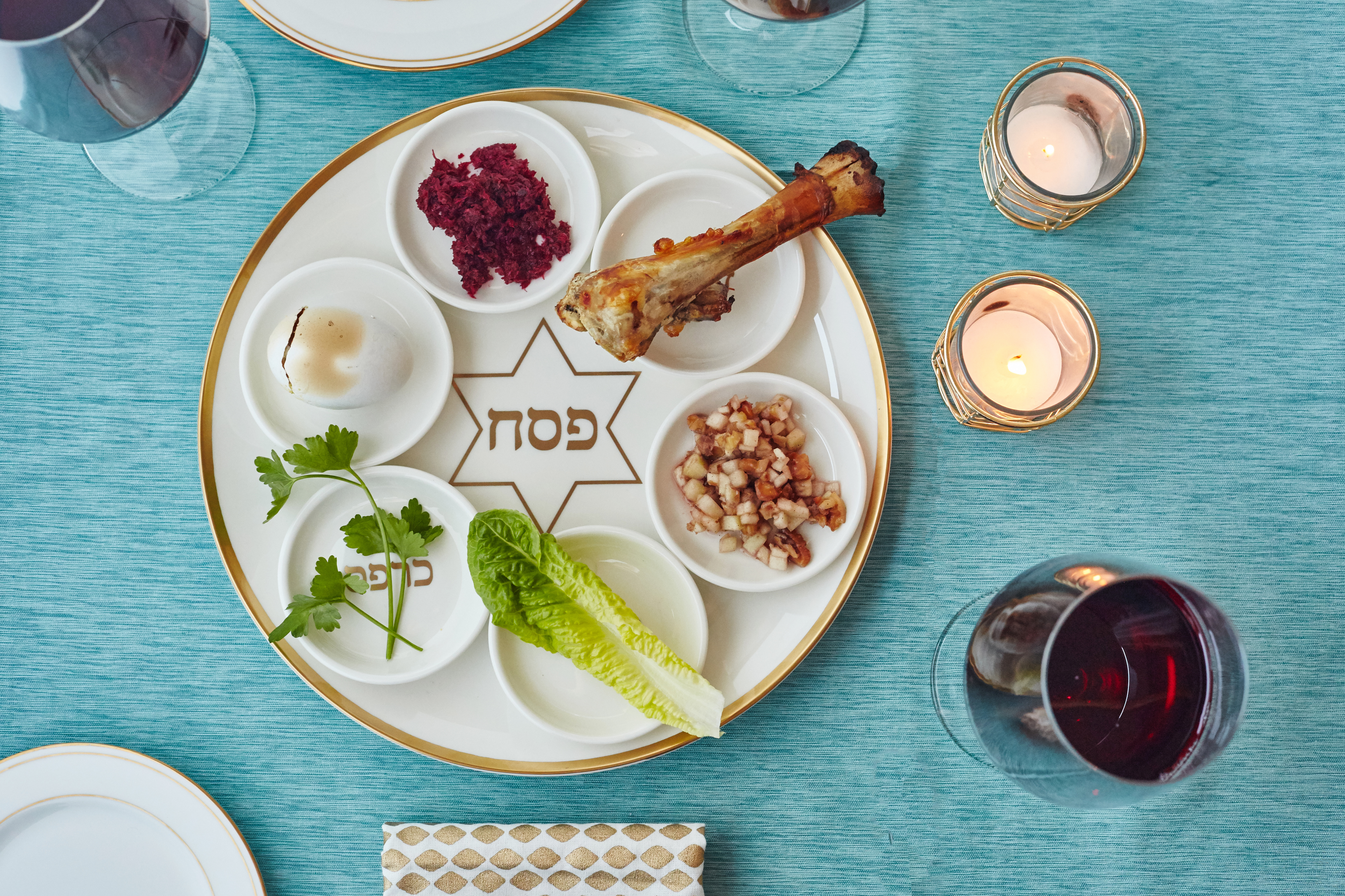 passover seder table