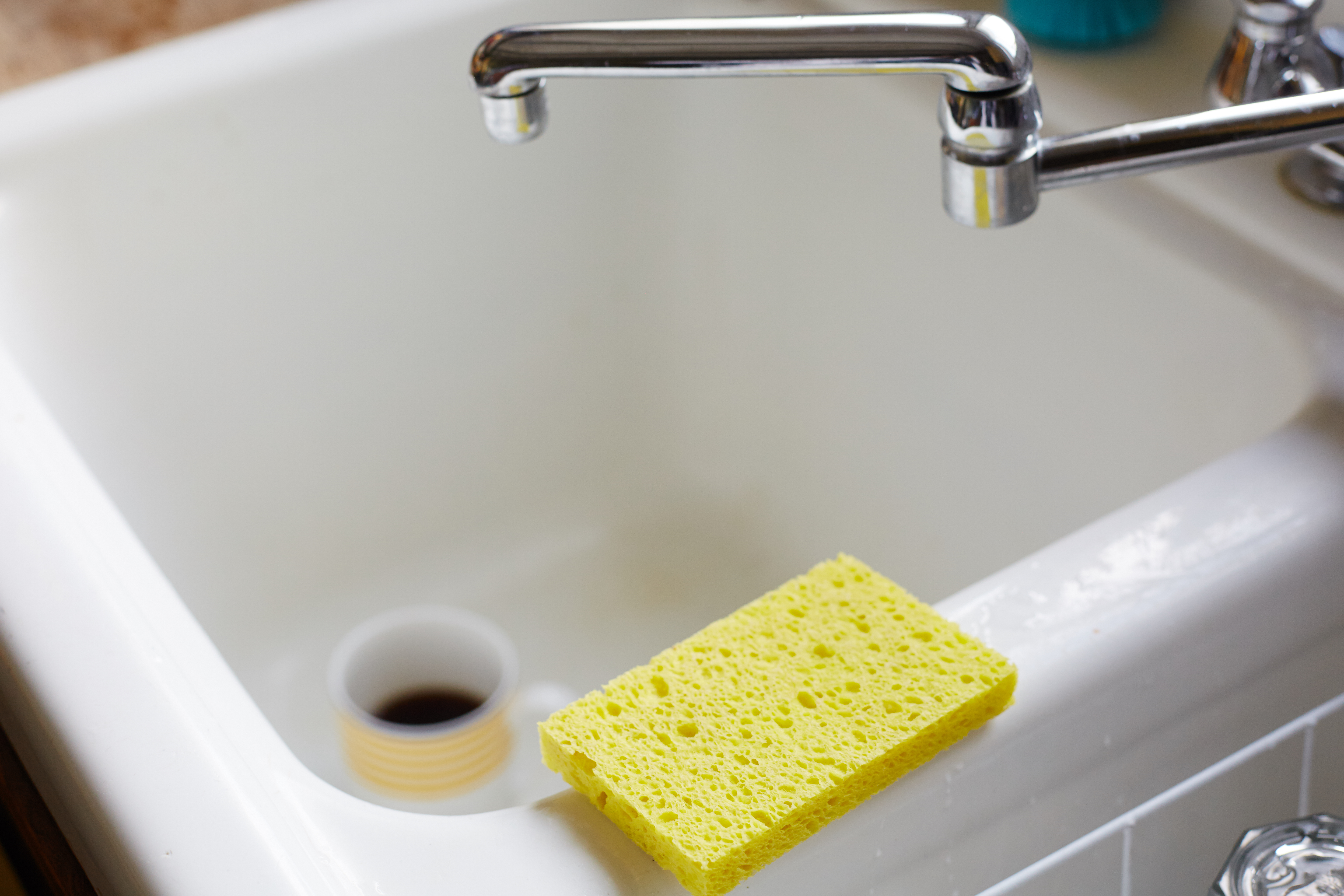 When to Replace Your Kitchen Sponges