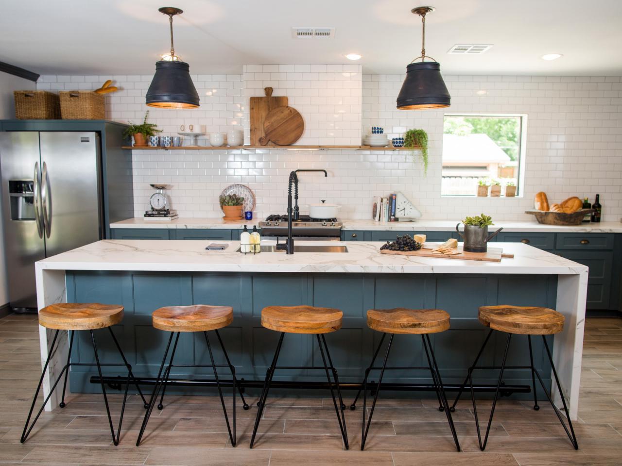 5 Essential Elements in Every Fixer Upper Kitchen