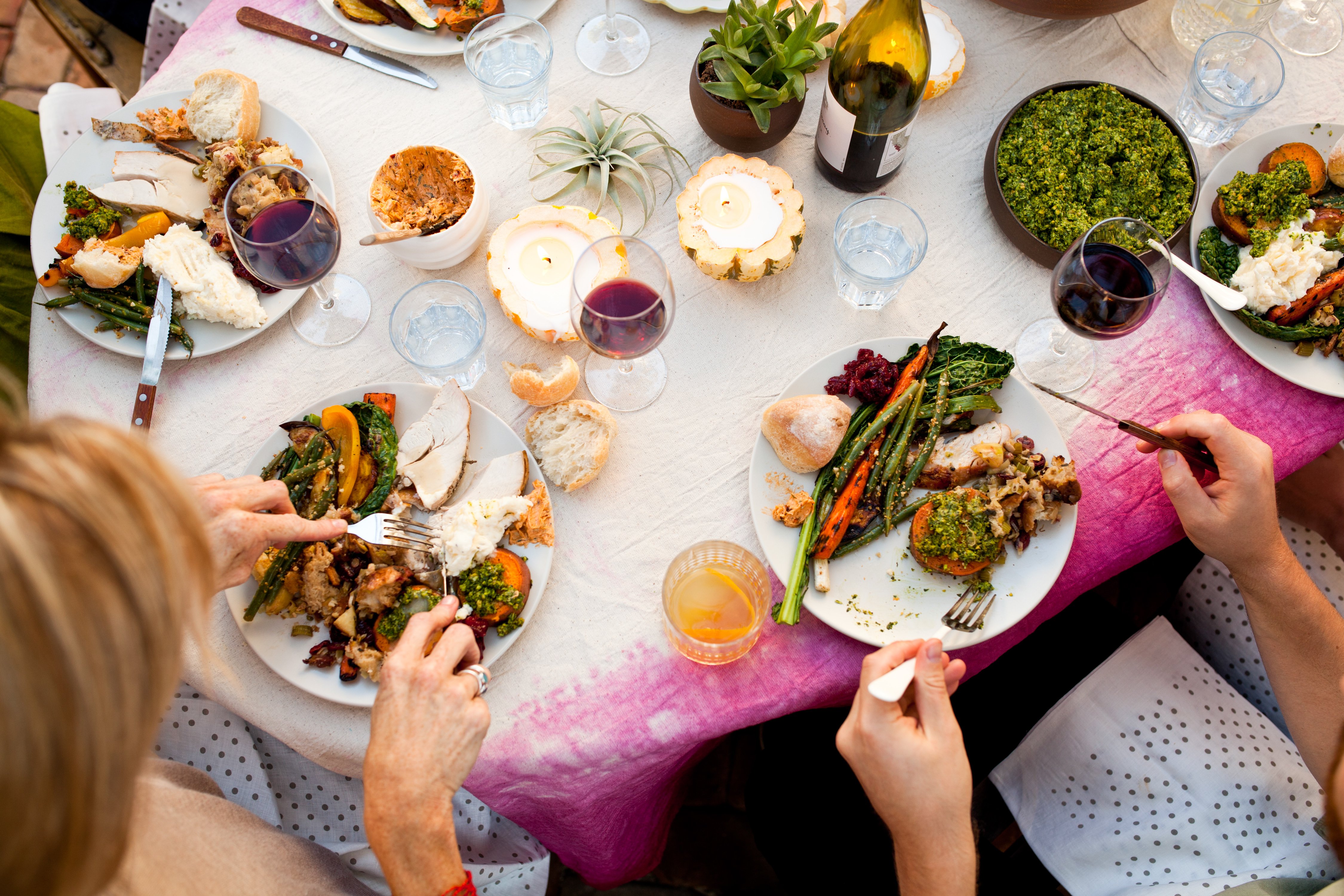 Everything You Need to Know About Friendsgiving