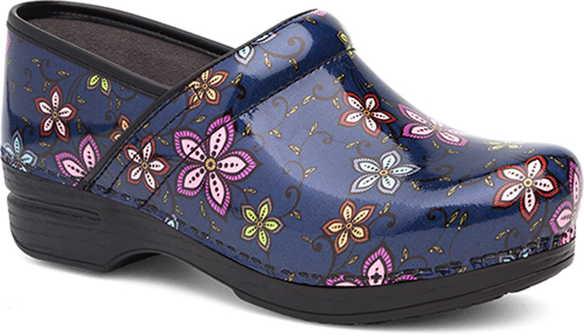 The Best Shoes To Wear While Working The Kitchen Kitchn