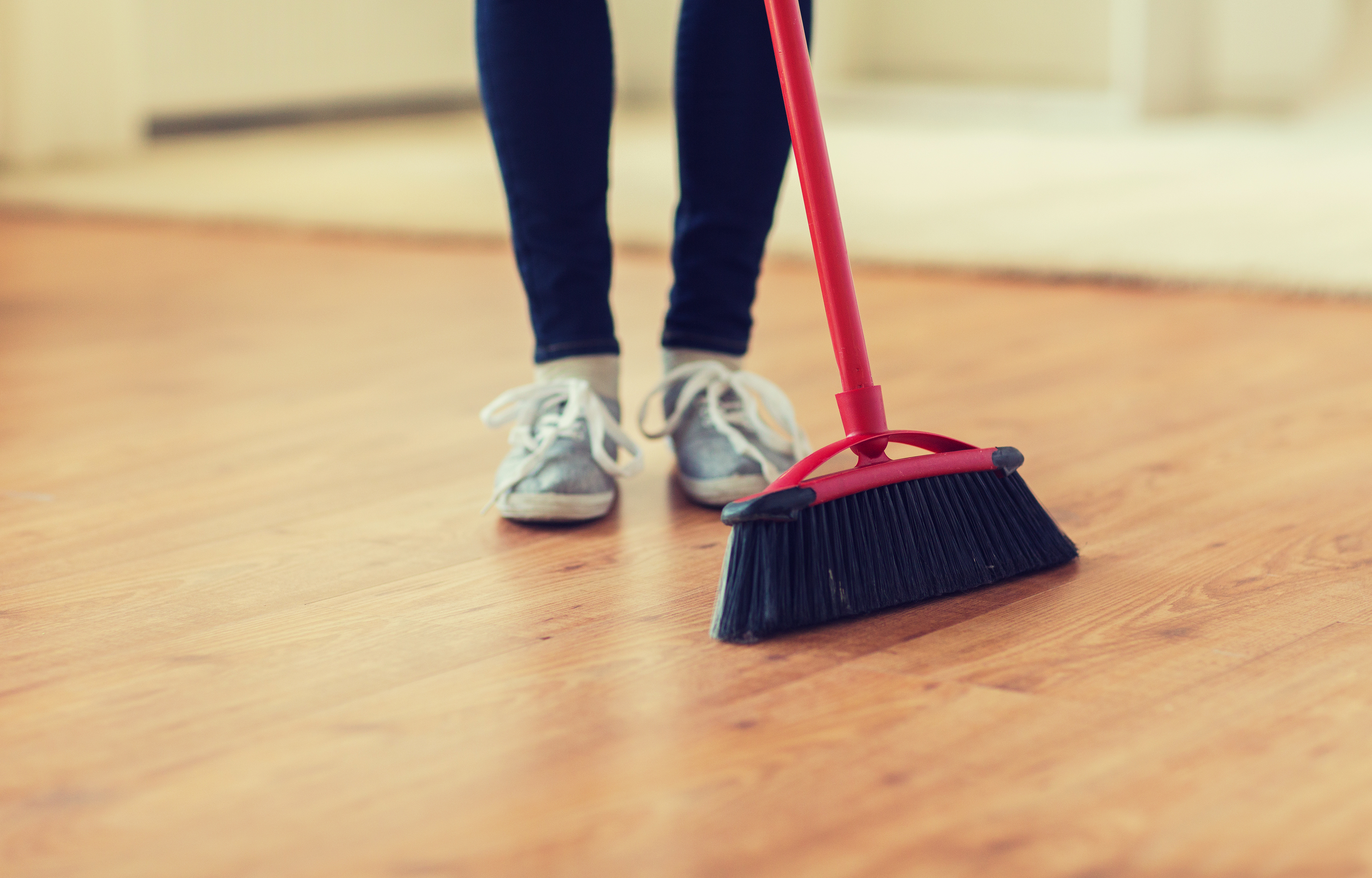 The Best Broom And Dust Pan To Sweep Up Your Kitchen Kitchn