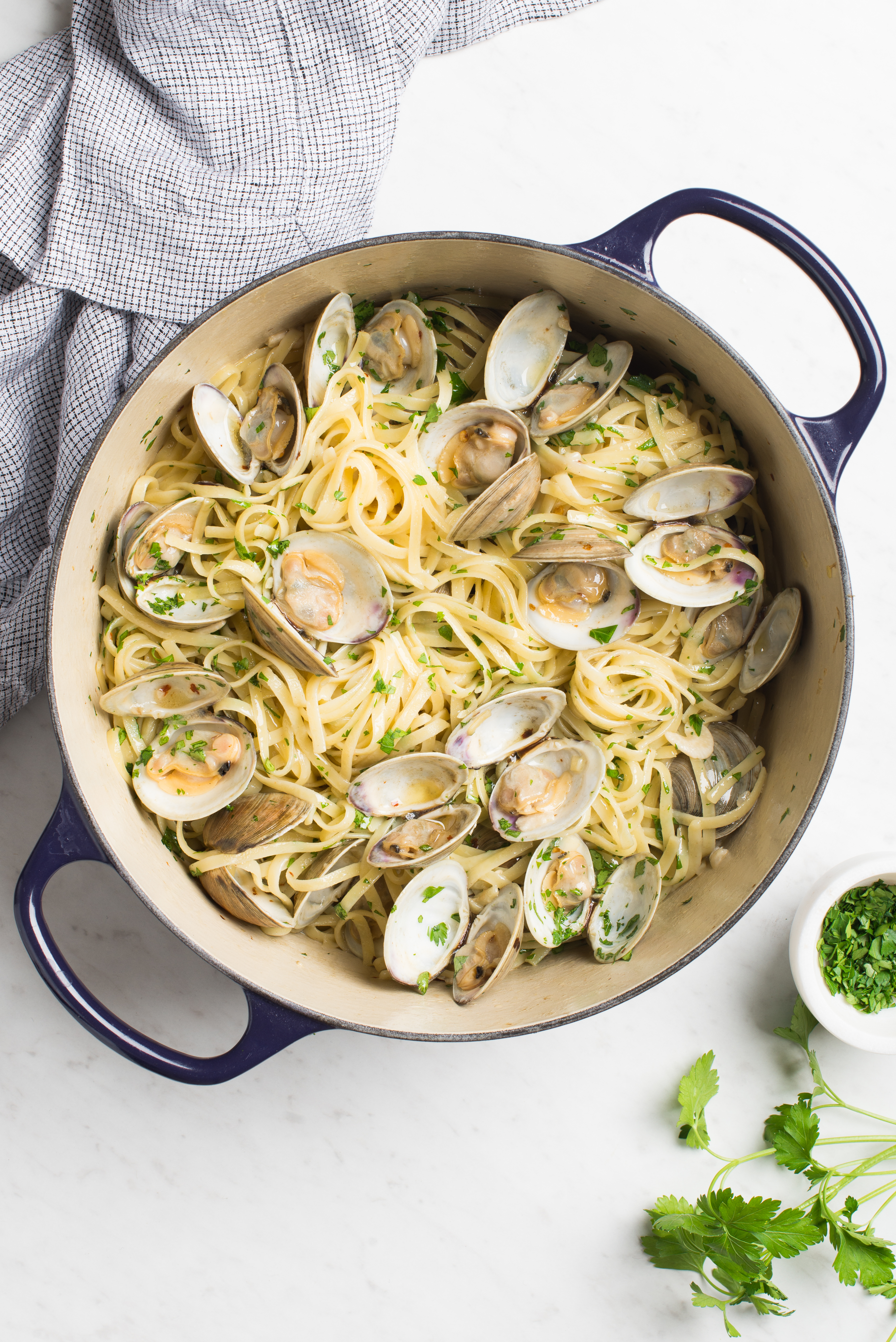 Linguine with Clam Sauce, Easy Pasta Recipe