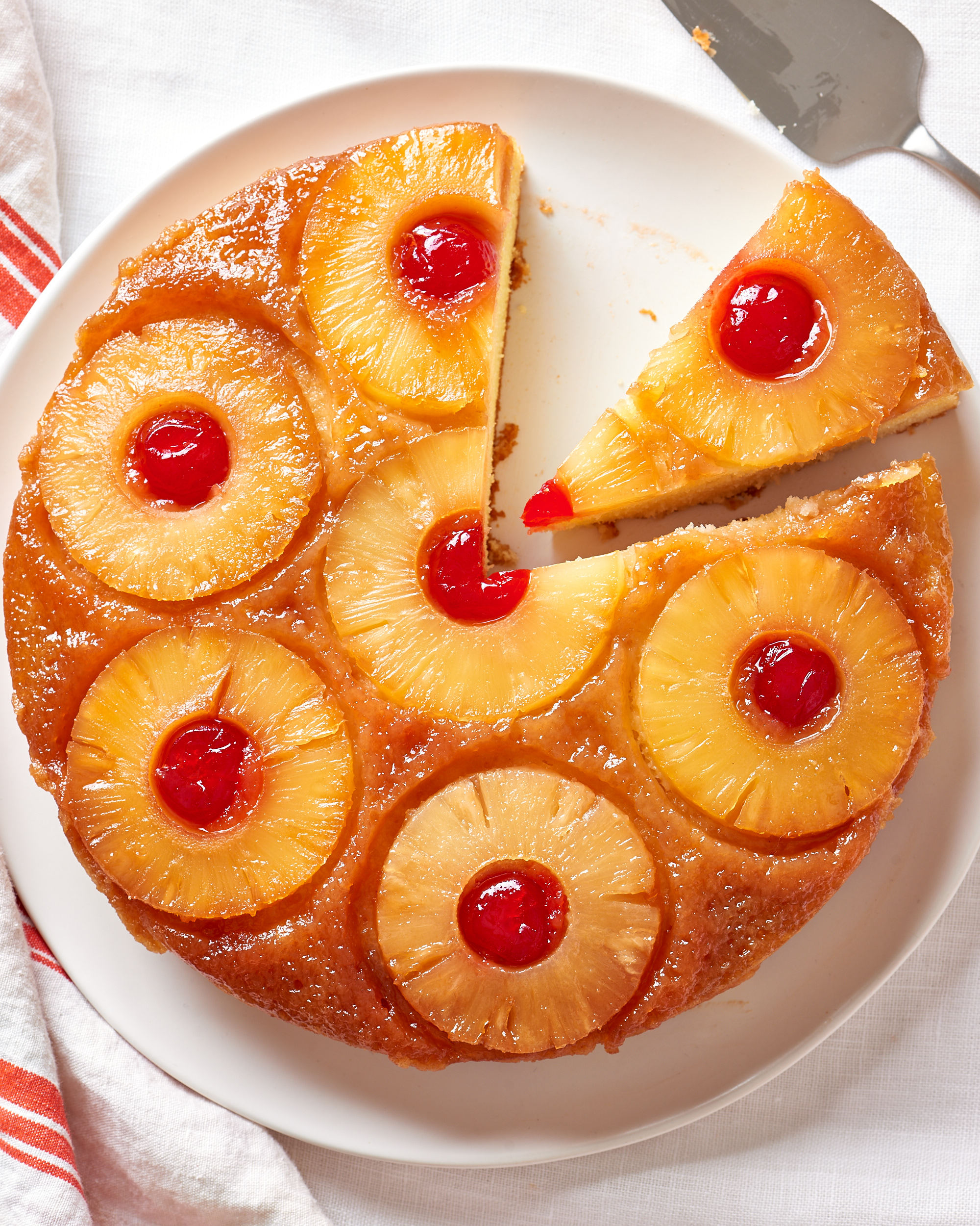 Best way to make pineapple upside down cake is in a cast iron pan