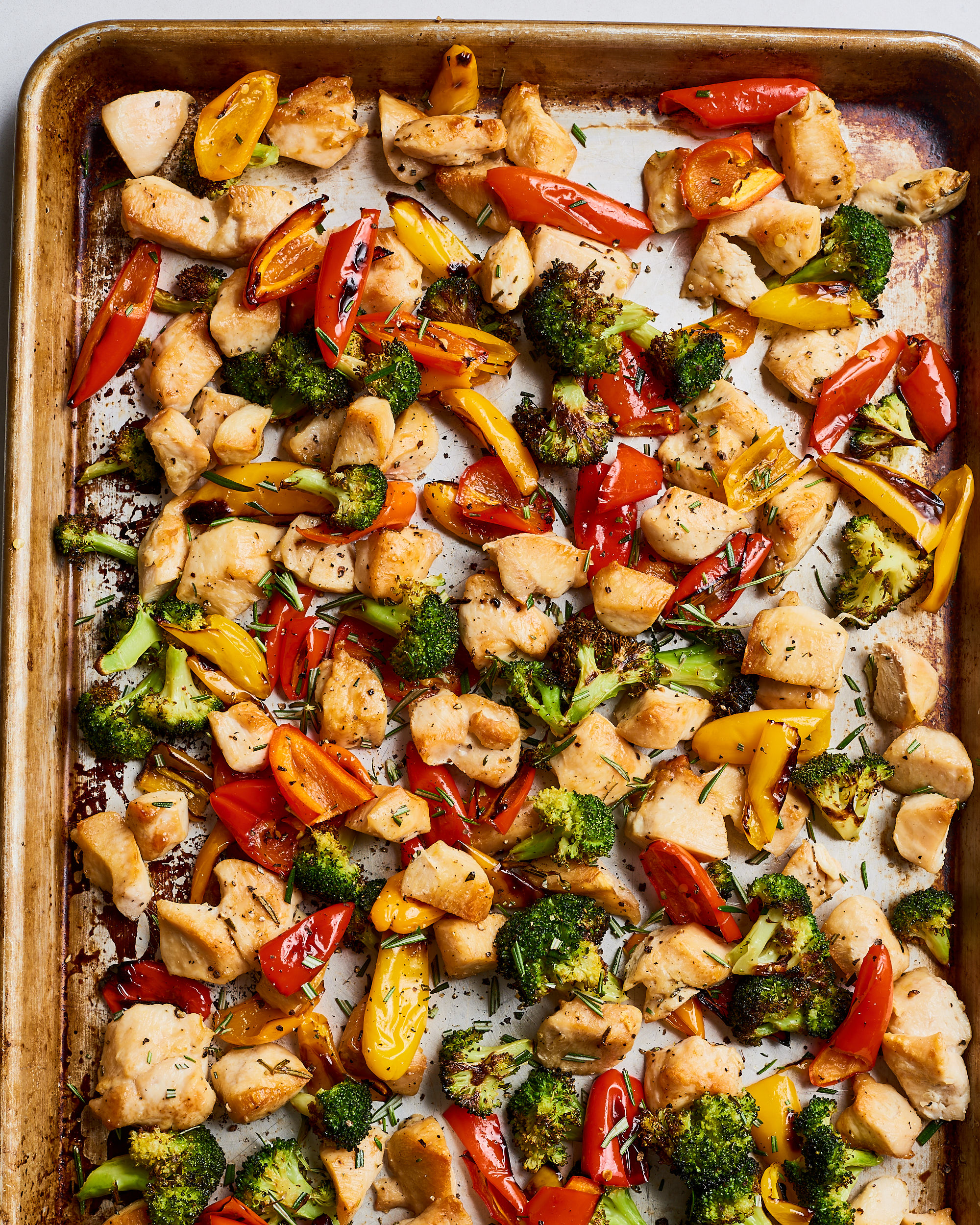 frying pan chicken and vegetables