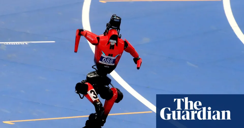 Tiangong Ultra Hits 9.39s 100m at World Humanoid Robot Games 2026