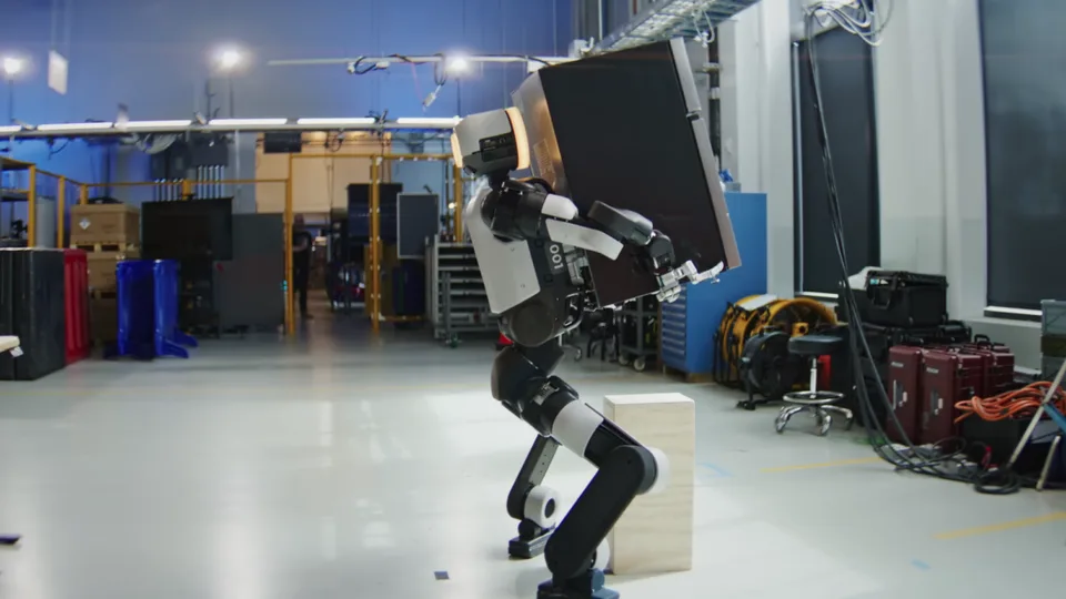 South Korea $1T AI Bet Powers Boston Dynamics Atlas 2028 Ramp
