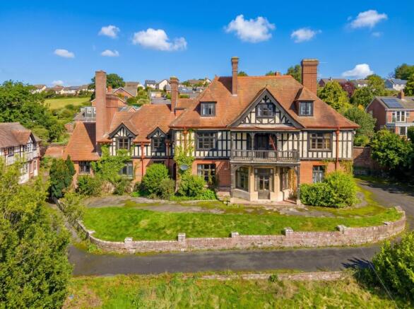 11 bedroom detached house for sale