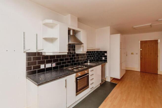 Studio flat for sale