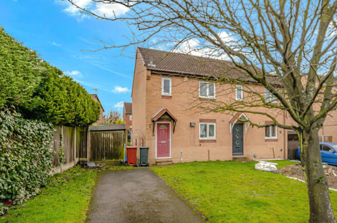 3 bedroom semi-detached house for sale