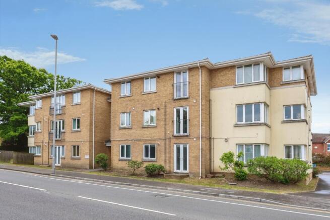 2 bedroom flat for sale