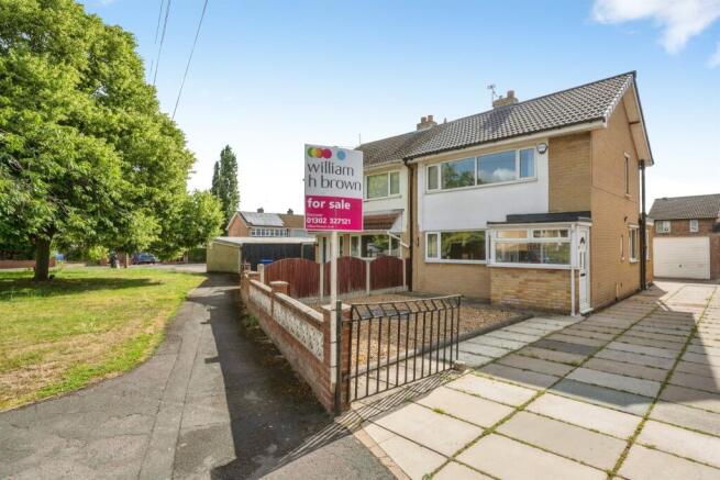 2 bedroom semi-detached house for sale