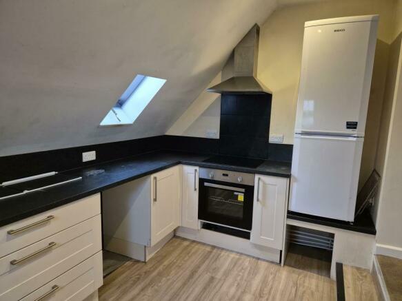 2 bedroom flat for sale