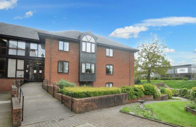 2 bedroom flat for sale