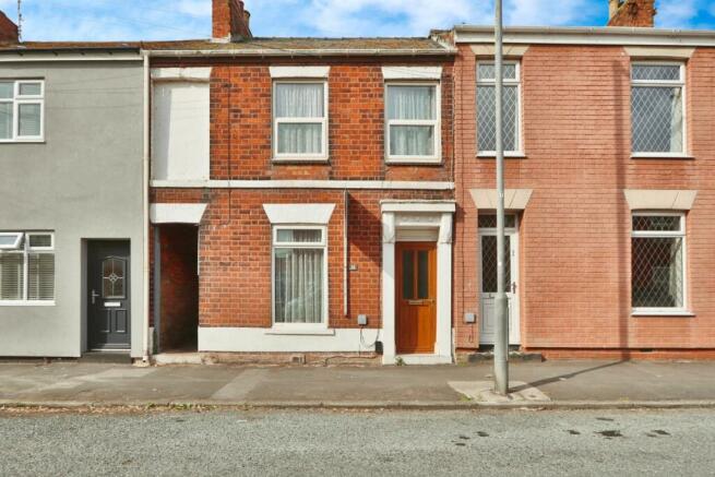 3 bedroom terraced house for sale