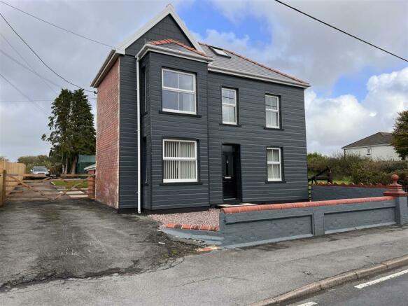 3 bedroom detached house for sale