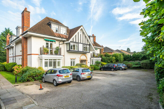 2 bedroom flat for sale