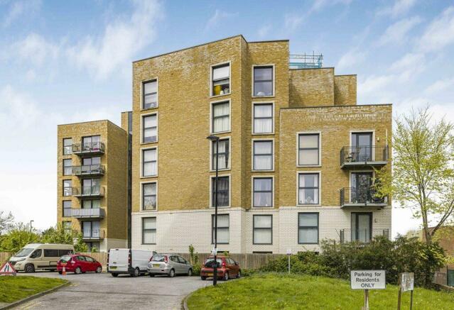 3 bedroom apartment for sale