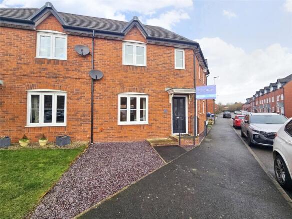 3 bedroom semi-detached house for sale