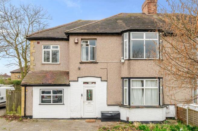 5 bedroom semi-detached house for sale