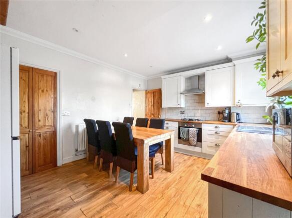 4 bedroom terraced house for sale