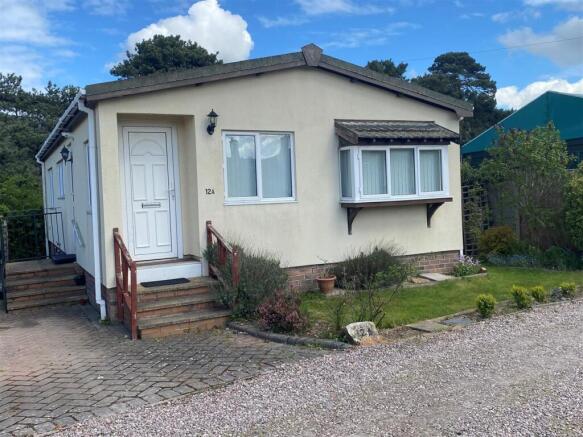 2 bedroom park home for sale