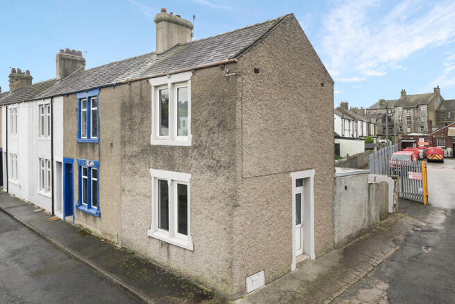 3 bedroom end of terrace house for sale