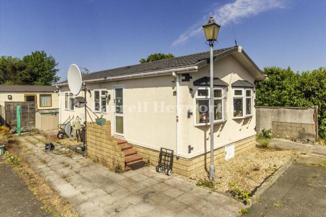 2 bedroom property for sale