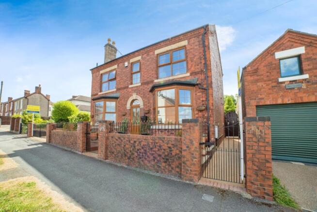 3 bedroom detached house for sale