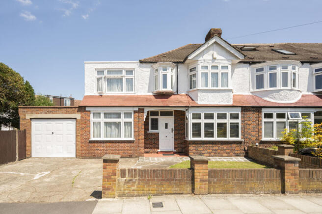 7 bedroom semi-detached house for sale