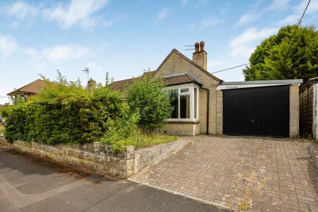 2 bedroom bungalow for sale