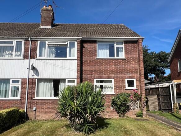 2 bedroom maisonette for sale