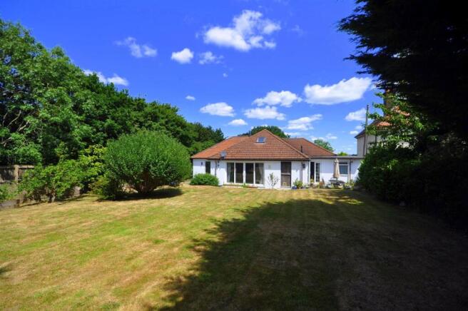 4 bedroom detached bungalow for sale