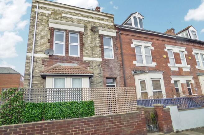 6 bedroom terraced house for sale