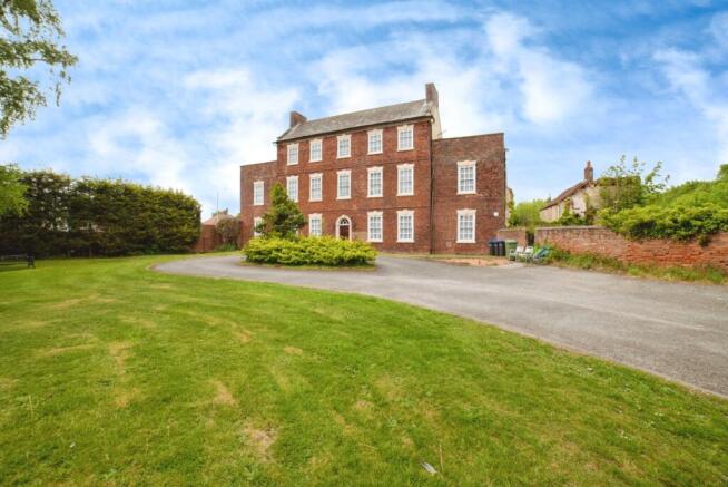 12 bedroom detached house for sale