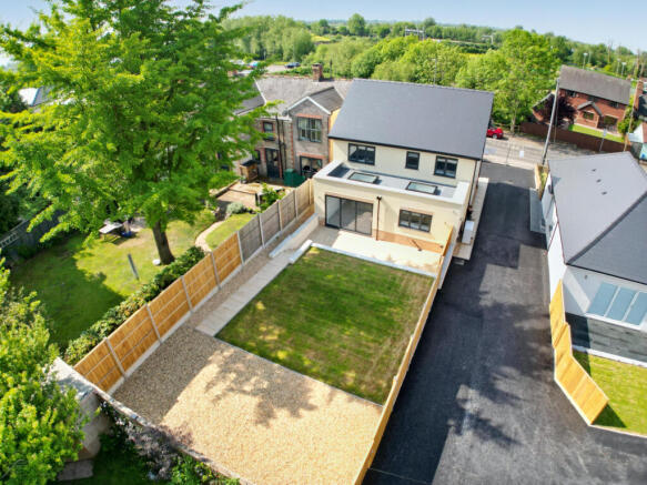 Detached house for sale