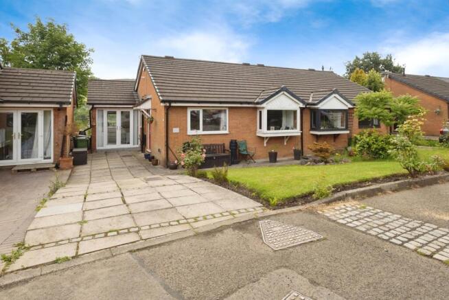 2 bedroom bungalow for sale