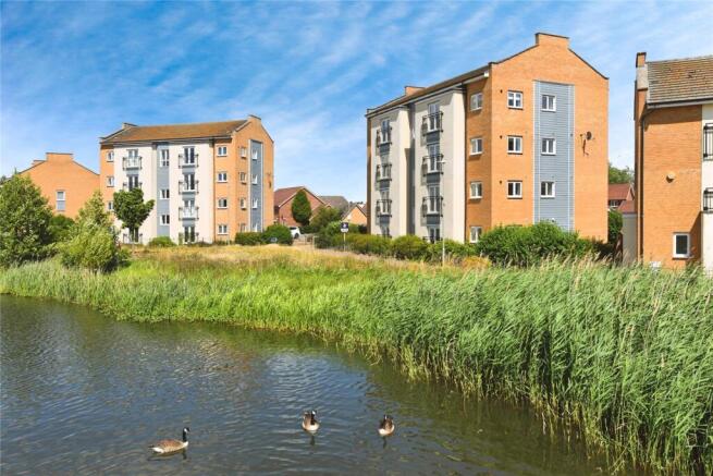 2 bedroom flat for sale