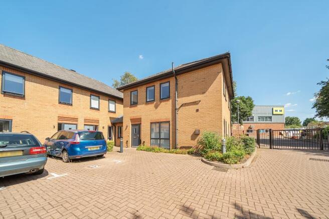 1 bedroom flat for sale