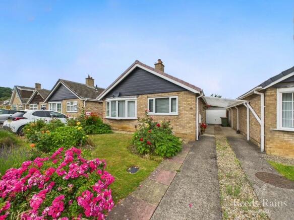 2 bedroom bungalow for sale