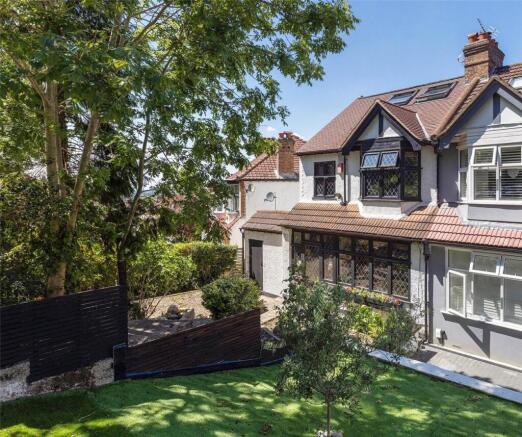 4 bedroom end of terrace house for sale